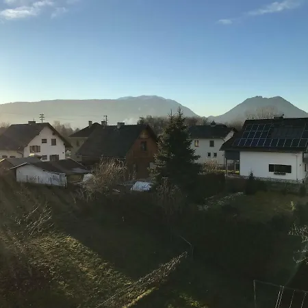Gemutliche Mit Blick Auf Die Berge